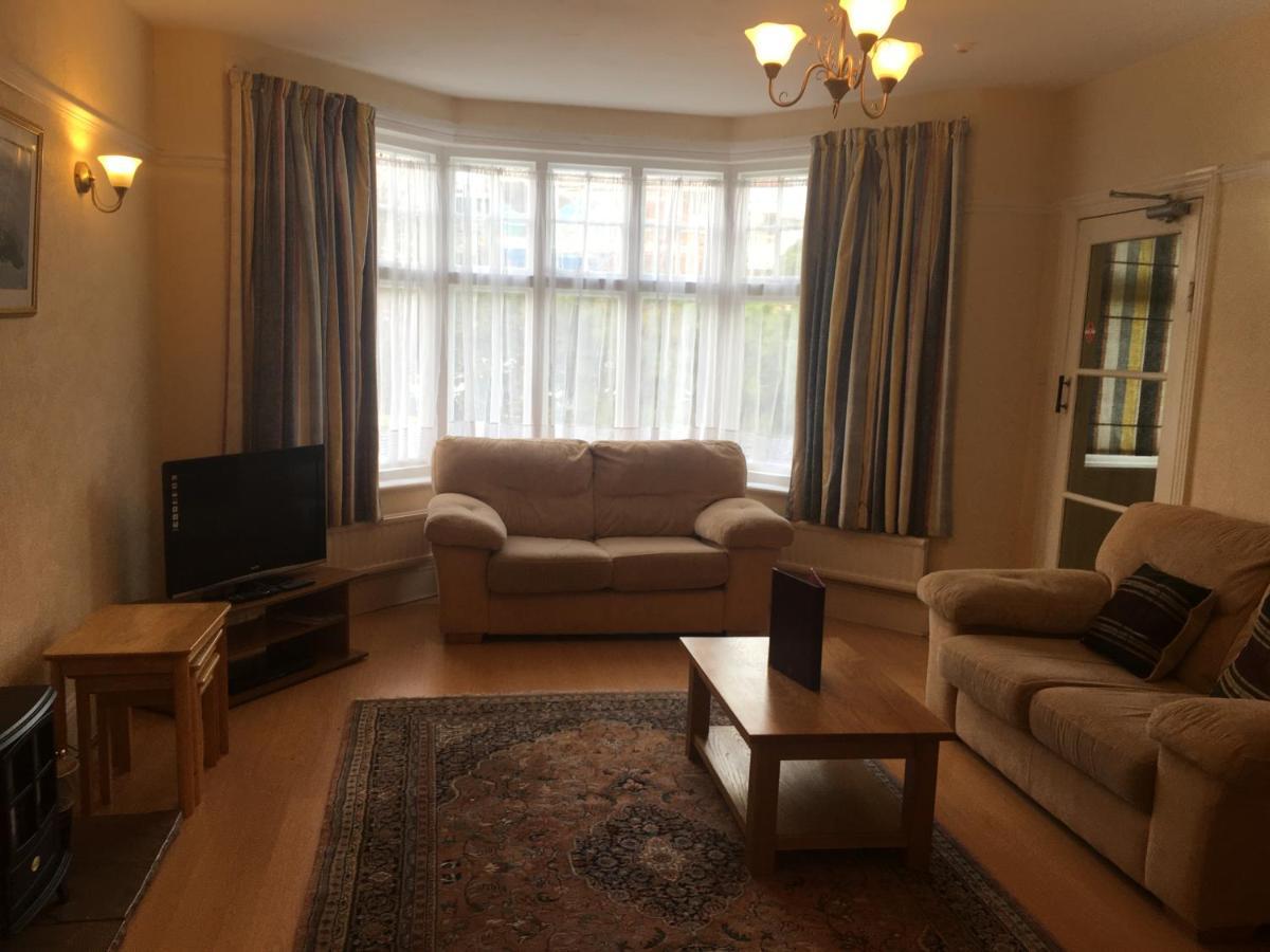 Buile Hill Holiday Flats Llandudno Extérieur photo